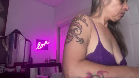 Snapshot of degeneratesaint chatting on 10.03.25 Tori online show from 10.03.25