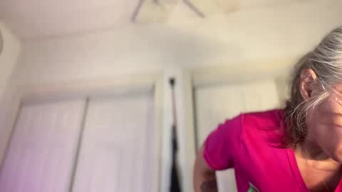 Tori online show from 11.18.25