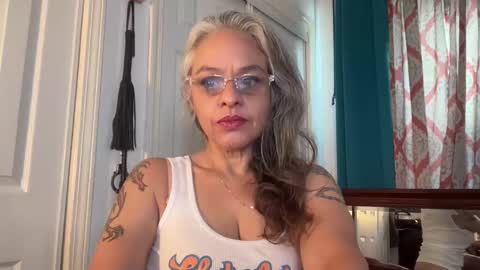 Tori online show from 11.24.25