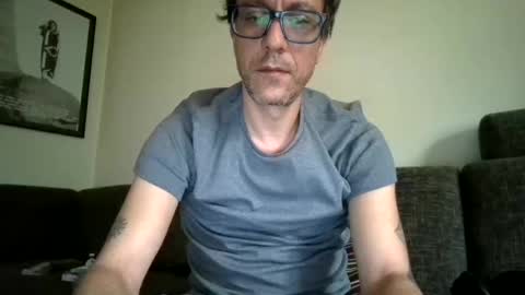 Snapshot of degrandis chatting on 04.12.26 Luka Magic online show from 04.12.26