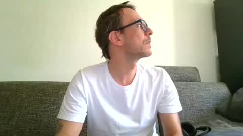 Snapshot of degrandis chatting on 04.26.26 Luka Magic online show from 04.26.26