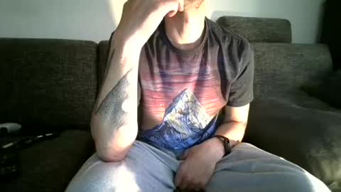 Snapshot of degrandis chatting on 05.09.26 Luka Magic online show from 05.09.26