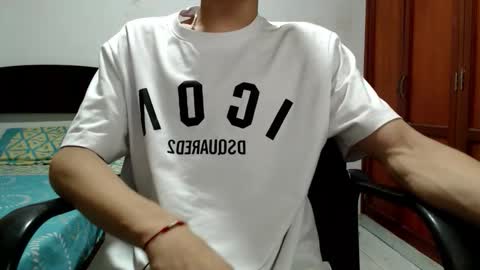 Snapshot of dei_v_48 chatting on 09.21.25 DEIVY online show from 09.21.25