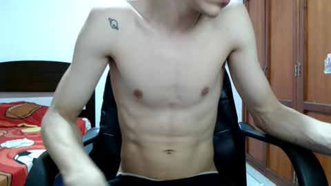 Snapshot of dei_v_48 chatting on 11.15.25 DEIVY online show from 11.15.25