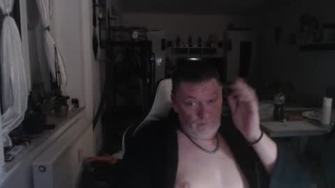 Snapshot of deinprinz2312 chatting on 01.27.25 deinprinz2312 online show from 01.27.25