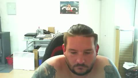 Snapshot of deinspielzeug87 chatting on 09.17.25 deinspielzeug87 online show from 09.17.25