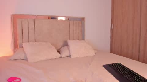 Ricarda online show from 06.07.26