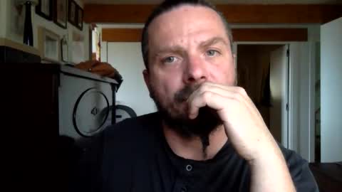 Snapshot of deivitzzz chatting on 03.22.26 Hermes online show from 03.22.26