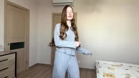 Mila online show from 02.17.26