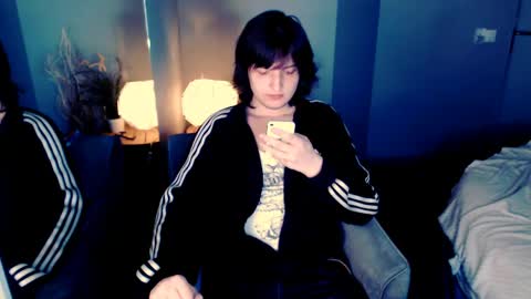 Snapshot of delalex chatting on 06.07.26 Alex online show from 06.07.26