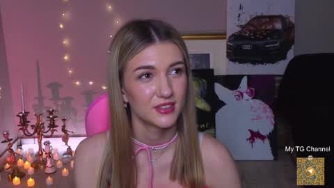 Snapshot of delcieodoherty chatting on 11.15.25 Adla online show from 11.15.25