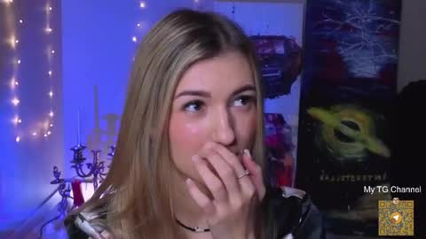 Snapshot of delcieodoherty chatting on 11.23.25 Adla online show from 11.23.25