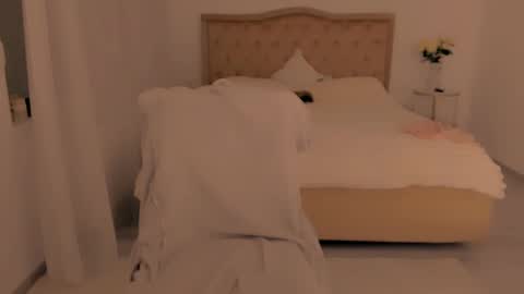 Snapshot of deliadelicious chatting on 02.27.25 deliadelicious online show from 02.27.25