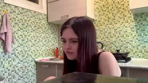 Snapshot of deliciastombaugh chatting on 04.14.26 Kiki online show from 04.14.26
