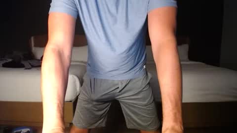 Snapshot of delicioso4u chatting on 10.31.25 delicioso4u online show from 10.31.25