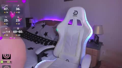 Mila online show from 09.11.25