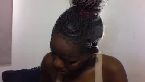 Snapshot of deliciousbabe01 chatting on 06.24.26 EVAH online show from 06.24.26