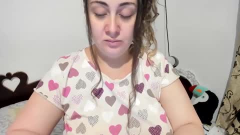 Snapshot of deliciousbutt chatting on 12.06.24  Monica or Moni online show from 12.06.24