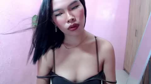 Snapshot of deliciousseika chatting on 11.27.25 online show from 11.27.25