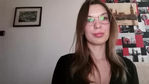 Snapshot of delightaurora chatting on 01.14.25 Aurora online show from 01.14.25