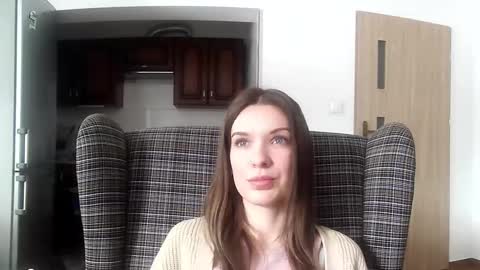 Snapshot of delightaurora chatting on 02.18.25 Aurora online show from 02.18.25