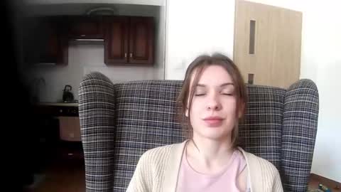 Snapshot of delightaurora chatting on 02.19.25 Aurora online show from 02.19.25