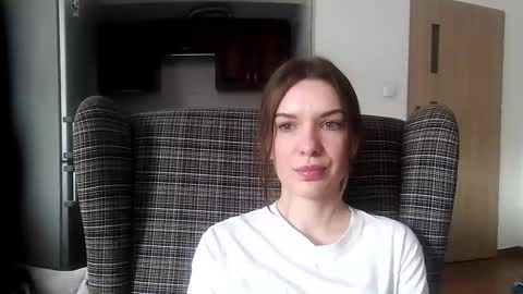 Snapshot of delightaurora chatting on 02.27.25 Aurora online show from 02.27.25