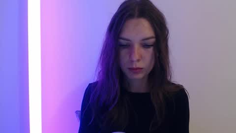 Snapshot of delightaurora chatting on 10.15.25 Aurora online show from 10.15.25