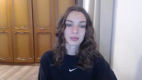 Snapshot of delightaurora chatting on 10.29.25 Aurora online show from 10.29.25