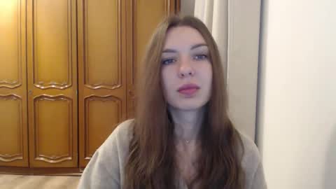 Snapshot of delightaurora chatting on 11.17.25 Aurora online show from 11.17.25