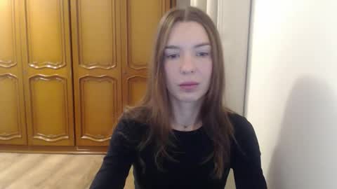 Snapshot of delightaurora chatting on 11.27.25 Aurora online show from 11.27.25