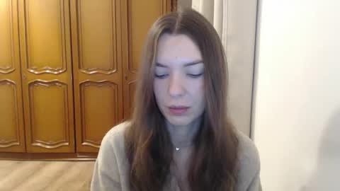 Snapshot of delightaurora chatting on 12.15.25 Aurora online show from 12.15.25