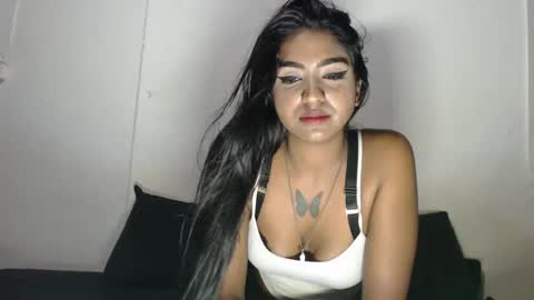 Snapshot of delilah_blazee chatting on 01.12.25 Delilah Blaze online show from 01.12.25