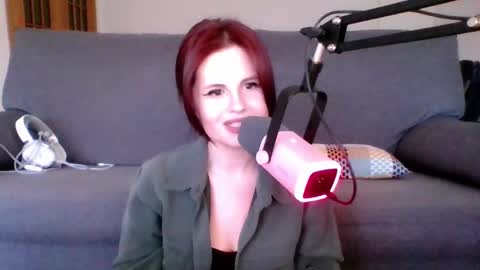 dellacrush_ online show from 03.09.25