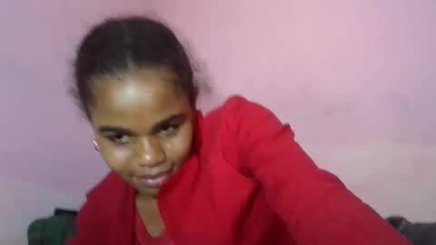 Snapshot of delphineee chatting on 05.19.26 delphine online show from 05.19.26