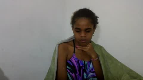 Snapshot of delphineee chatting on 06.12.26 delphine online show from 06.12.26