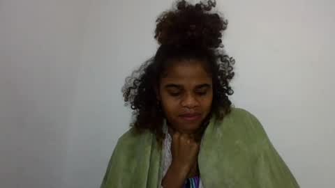 Snapshot of delphineee chatting on 06.19.26 delphine online show from 06.19.26
