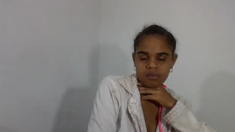Snapshot of delphineee chatting on 06.20.26 delphine online show from 06.20.26