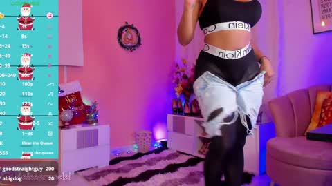 Snapshot of delsee_ chatting on 12.28.24 Delsee online show from 12.28.24
