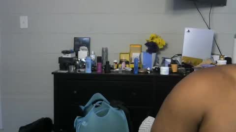 Snapshot of delta7012 chatting on 01.24.25 delta7012 online show from 01.24.25