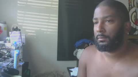 Snapshot of delta7012 chatting on 10.24.25 delta7012 online show from 10.24.25