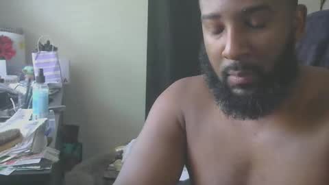 Snapshot of delta7012 chatting on 12.05.25 delta7012 online show from 12.05.25