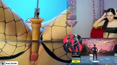Snapshot of demi_chan chatting on 05.05.26 demiii online show from 05.05.26