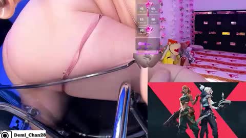 Snapshot of demi_chan chatting on 06.07.26 demiii online show from 06.07.26