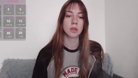 Snapshot of demiamour chatting on 10.14.25 Demi. not your babybabebb and other shit online show from 10.14.25