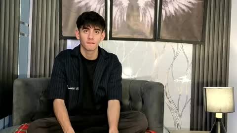 Snapshot of demian_hot99 chatting on 05.29.26 demian hot99 online show from 05.29.26