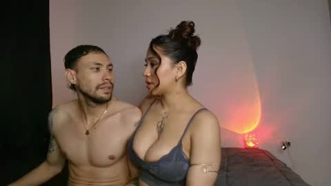 Snapshot of demian_melany_ chatting on 03.08.26 demian_melany_ online show from 03.08.26