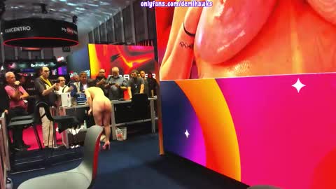 Demi online show from 09.26.25