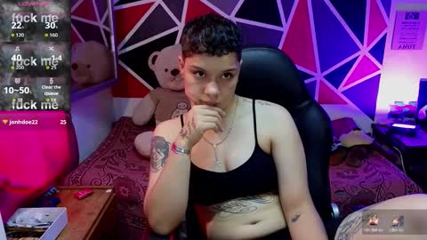 Snapshot of demimoore222 chatting on 12.19.25 DEMI online show from 12.19.25