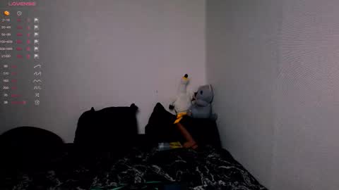 Demmi online show from 12.19.25